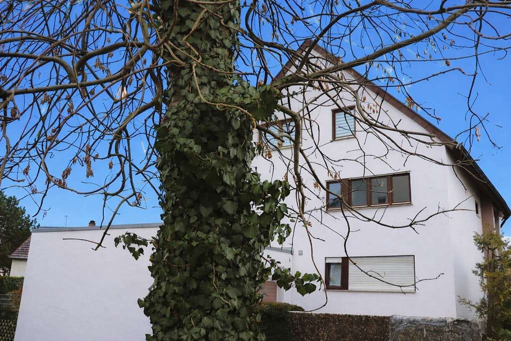 Immobilie in Korntal-Münchingen - Großzügige 2,5 Zimmer Eigentumswohnung in 70825 Korntal-Münchingen - Bild 0