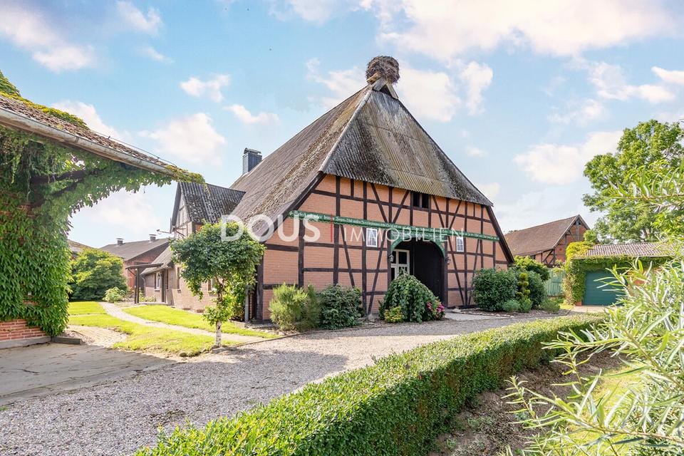 Immobilie in Dannenberg - Historisches Hof-Ensemble 
mit Rundlingscharakter - Bild 0