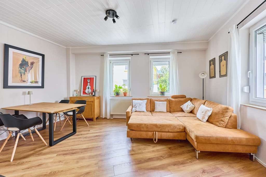 Immobilie in Maikammer - Modernisiertes Wohnhaus mit großzügiger Raumaufteilung in beliebter Lage - Bild 2