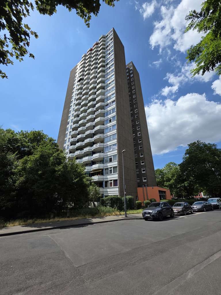 Immobilie in Köln - Einzimmerappartement in guter Lage, mit traumhaftem Fernblick. - Bild 1