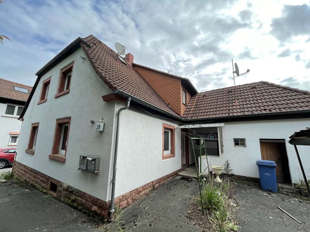 Immobilie in Weilerbach - Platz für Ihre Ideen: Sanierungsbeürftige Doppelhaushälfte in Weilerbach - Bild 4