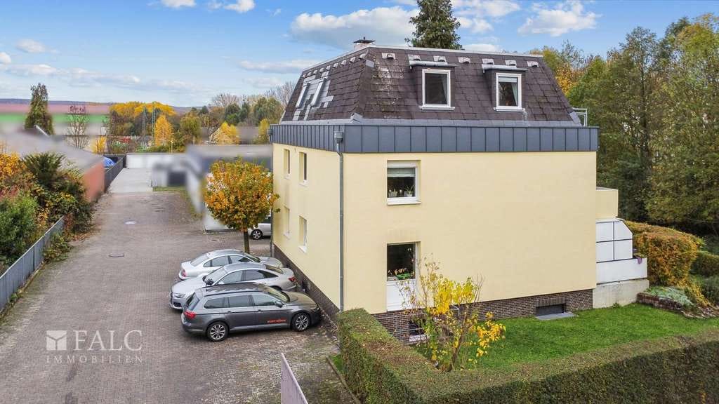 Immobilie in Rosdorf - ***RESERVIERT - Vermietetes Mehrfamilienhaus in Rosdorf auf üppigem Grundstück*** - Bild 1
