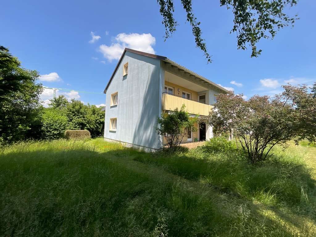 Immobilie in Memmingen - Viel Platz in Memmingen, Großes Ein-Zweifamilienhaus auf 750 m² Grund, sofort Frei! - Bild 1