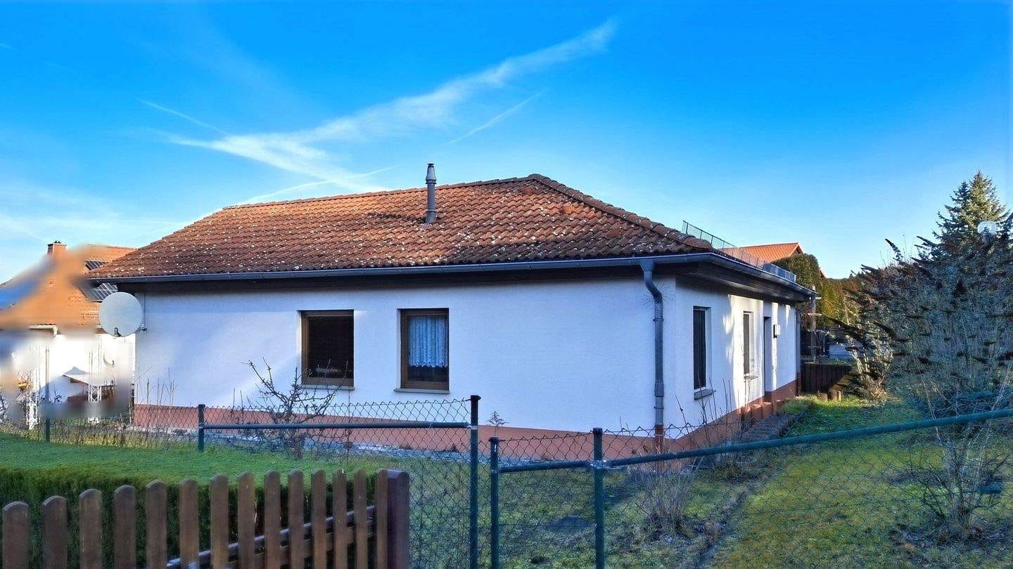 Immobilie in Nimritz - Wohnen auf einer Ebene - Einfamilienhaus im Bungalowstil in Nimritz! - Bild 1