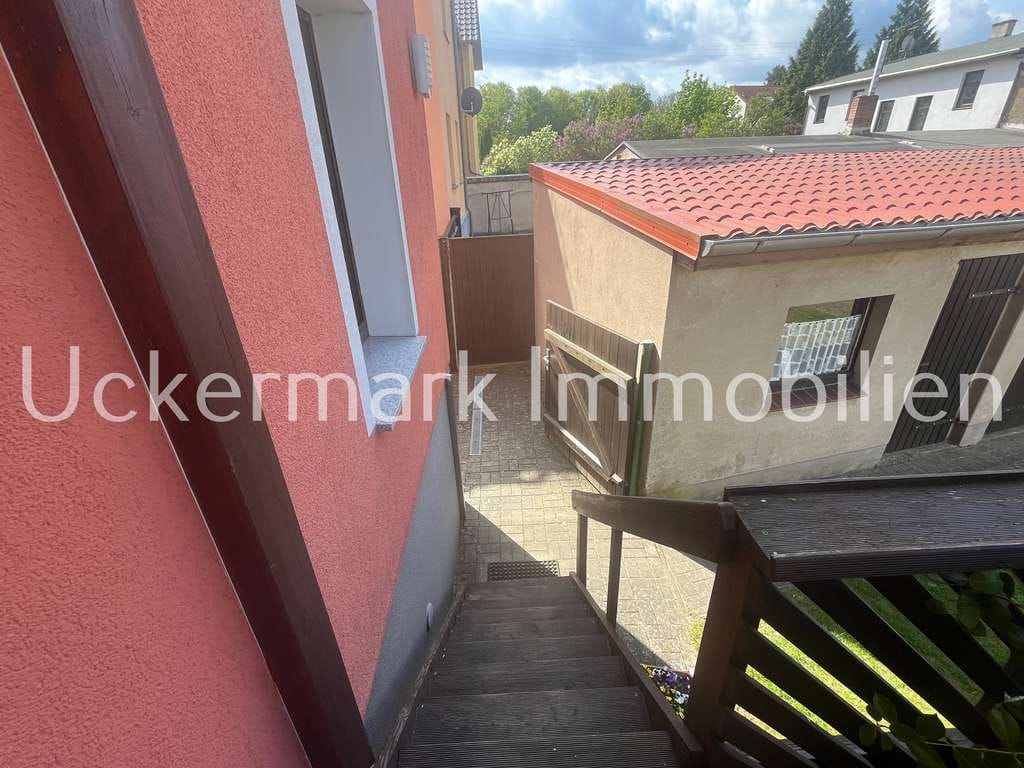 Immobilie in Lychen - Mehrfamilienhaus auf idyllischem Wassergrundstück in Lychen  - Bild 3
