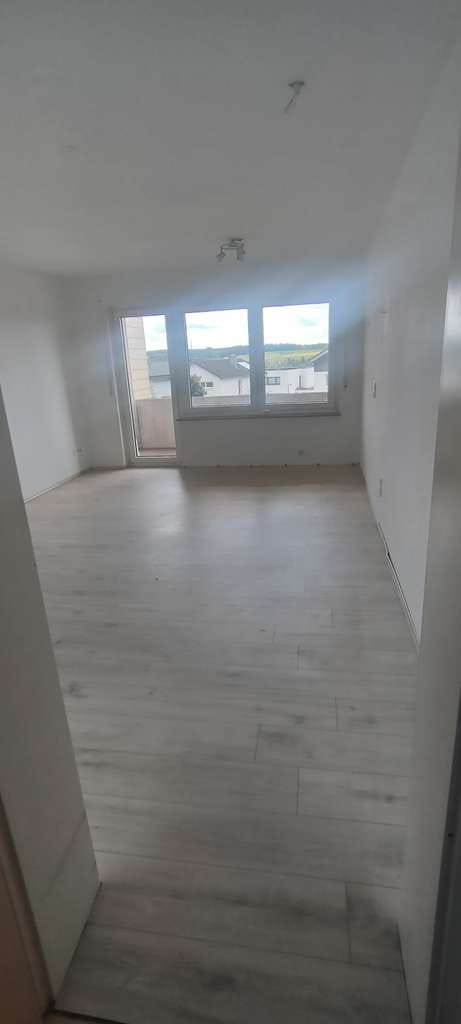 Immobilie in Blaustein - Alltagstaugliche 2-Zimmer-Wohnung mit Balkon und TG in Blaustein auf der Birkebene ohne Maklerkosten - Bild 4
