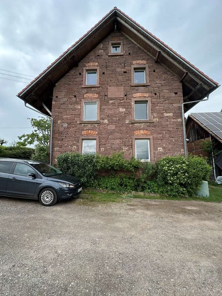Immobilie in Freiamt - Bieterverfahren: Vermietete 4-Zi-Erdgeschosswohnung mit Terrasse und Grundstücksanteil in Freiamt - Bild 1