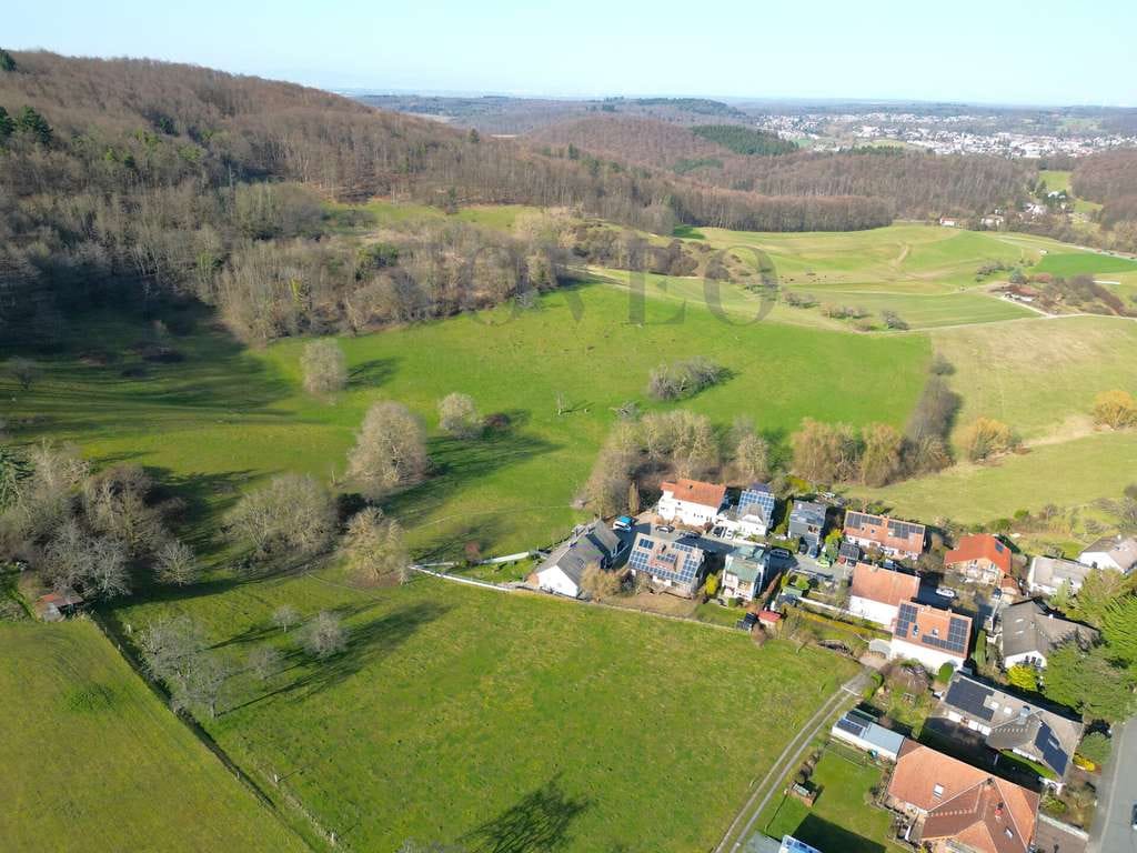 Immobilie in Mühltal - Ruhig gelegenes, großes Einfamilienhaus in Feldrandlage inklusive  ebenerdiger Einliegerwohnung - Bild 2