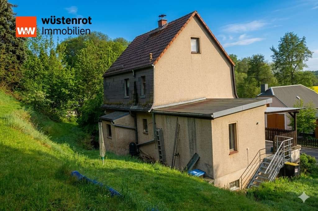Immobilie in Leisnig - Großes Familienhaus in ruhiger grüner Sackgassenlage mit Terrasse, Pool & viel Potential - Bild 2