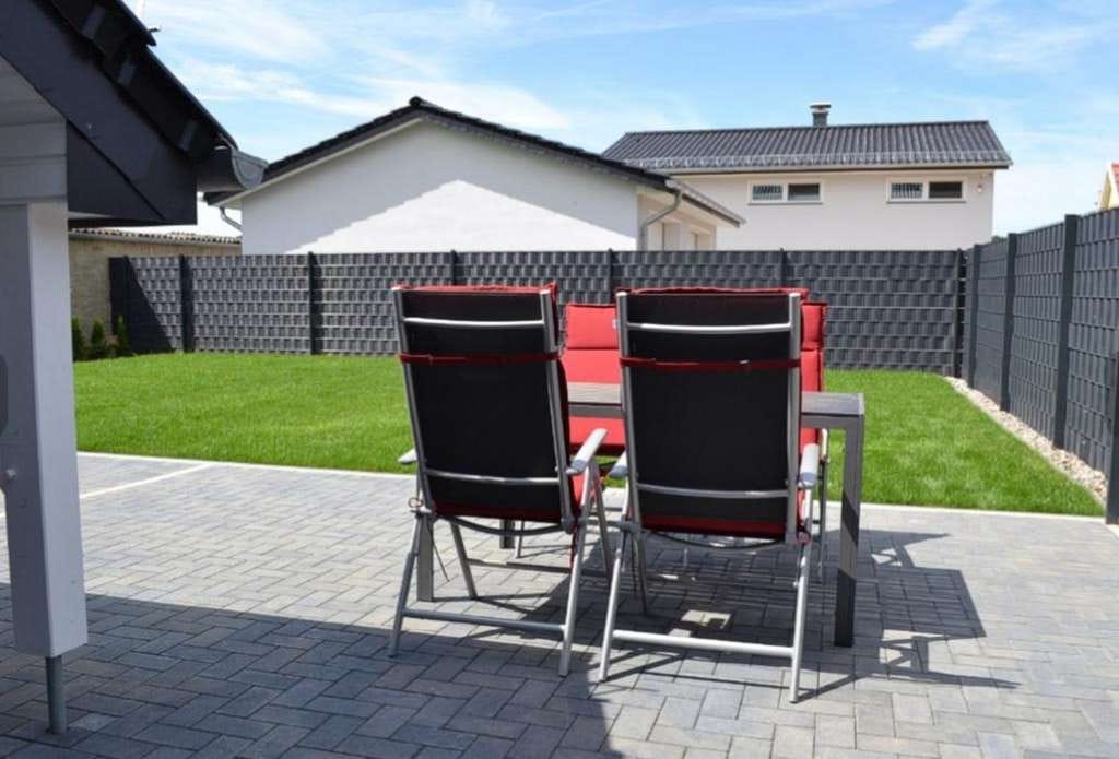 Immobilie in Biendorf - Charmante Doppelhaushälfte nahe der Ostsee - möbliert, modern & bezugsfertig! - Bild 1