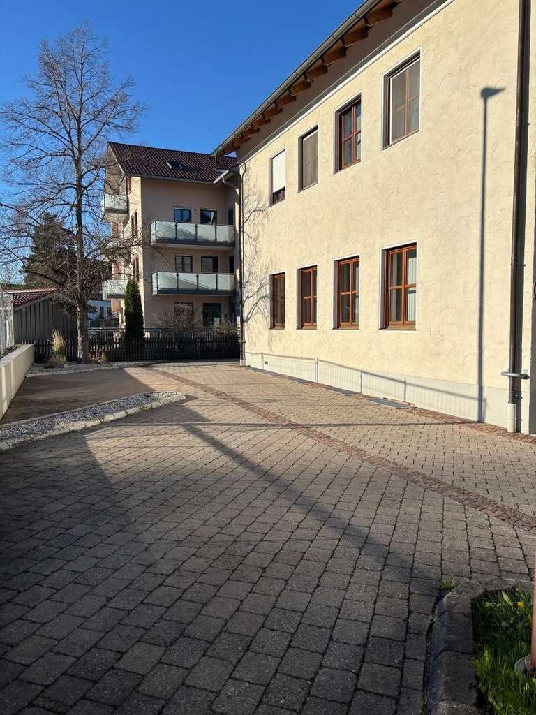 Immobilie in Biessenhofen - SOLIDE KAPITALANLAGE!!! Wohn- und Geschäftshaus in Biessenhofen - Bild 3