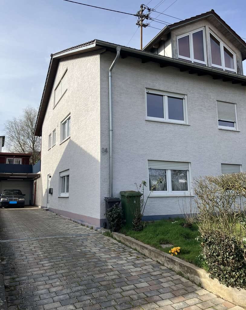 Immobilie in Sulzfeld - Attraktive Doppelhaushälfte mit zwei Wohneinheiten – in ruhiger Lage / ideale als Eigen-/Teilnutzung - Bild 0