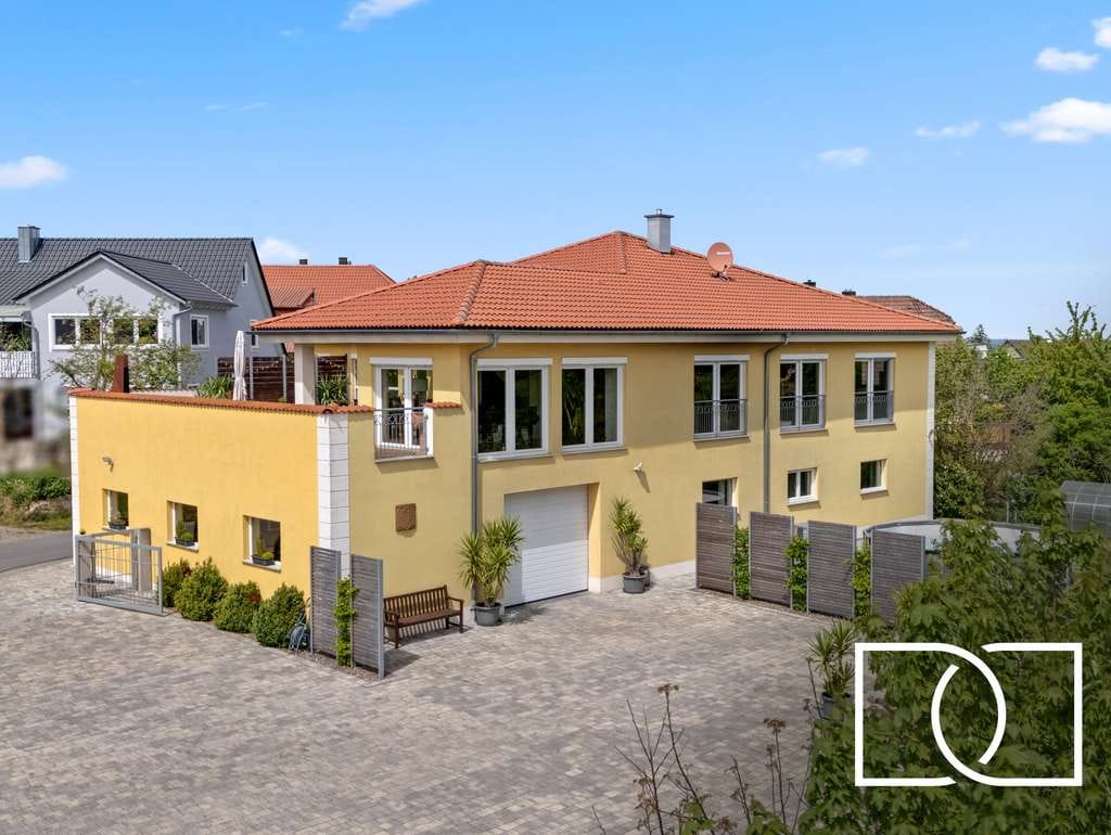 Immobilie in Oberaurach - Toskana Villa! Luxuriöses Anwesen mit zahlreichen Nutzungsmöglichkeiten in naturnaher Lage - Bild 0