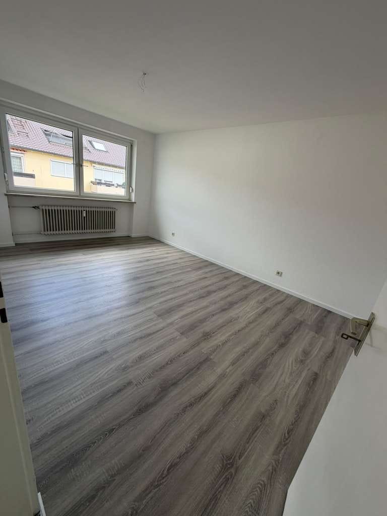 Immobilie in Kissing - Helle 3-Zimmer-Wohnung mit Balkon in zentraler Lage - Bild 3