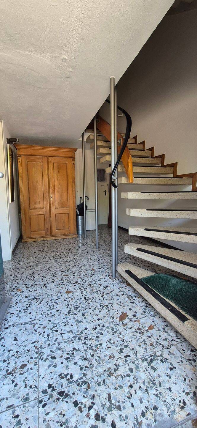 Immobilie in Keltern - Freistehendes Einfamilienhaus  im Ortskern von Keltern-Dietlingen  mit großer Scheune - Bild 2