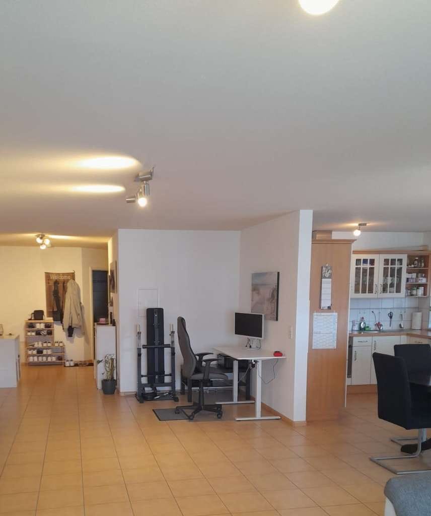 Immobilie in Friesenheim - * Lichtdurchflutete 3-Zimmer-Wohnung mit Charme * - Bild 3