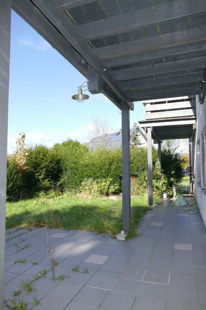 Immobilie in Hellenthal - Modernisierungsbedürftige Erdgeschosswohnung mit Garten und Garage - ideal als Ferienwohnung - Bild 3