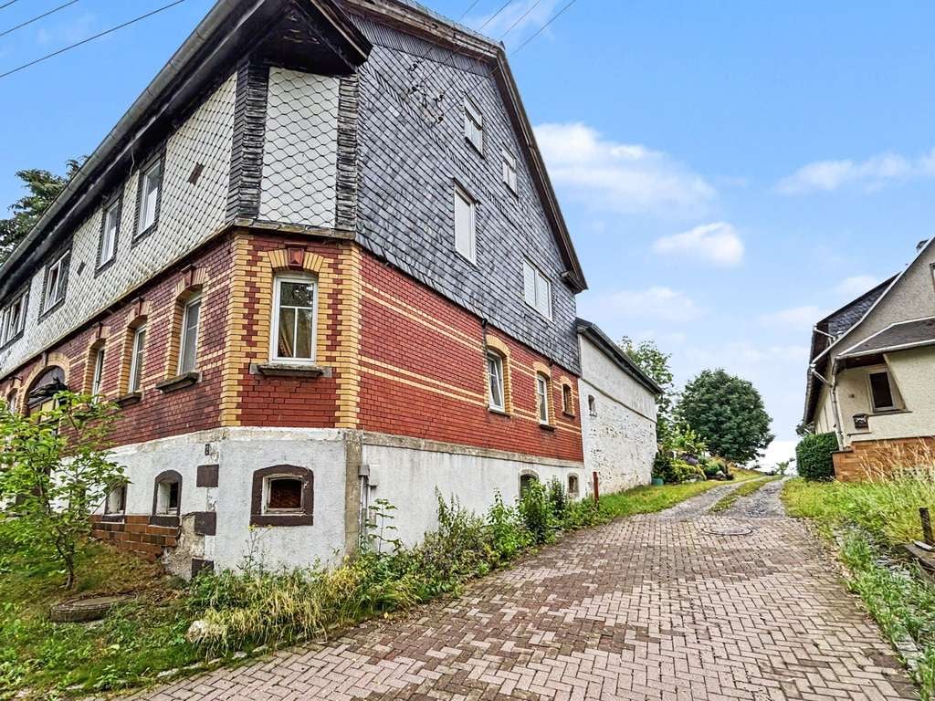 Immobilie in Probstzella - Wo Träume Raum finden: Ehemaliger Bauernhof mit großem Potenzial in Probstzella - Bild 1