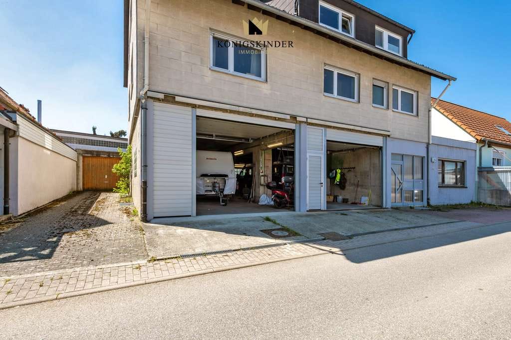 Immobilie in Erkenbrechtsweiler - Mehrfamilienhaus: Wohnen & Vermieten kombiniert (2 plus 1 Einheiten) - Bild 2