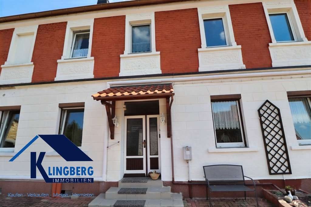 Immobilie in Kretzschau - Ein-Zweifamilienhaus mit Garagen (Wohnmobilgröße)  in Kretzschau zu verkaufen - 360°Tour ansehen! - Bild 0