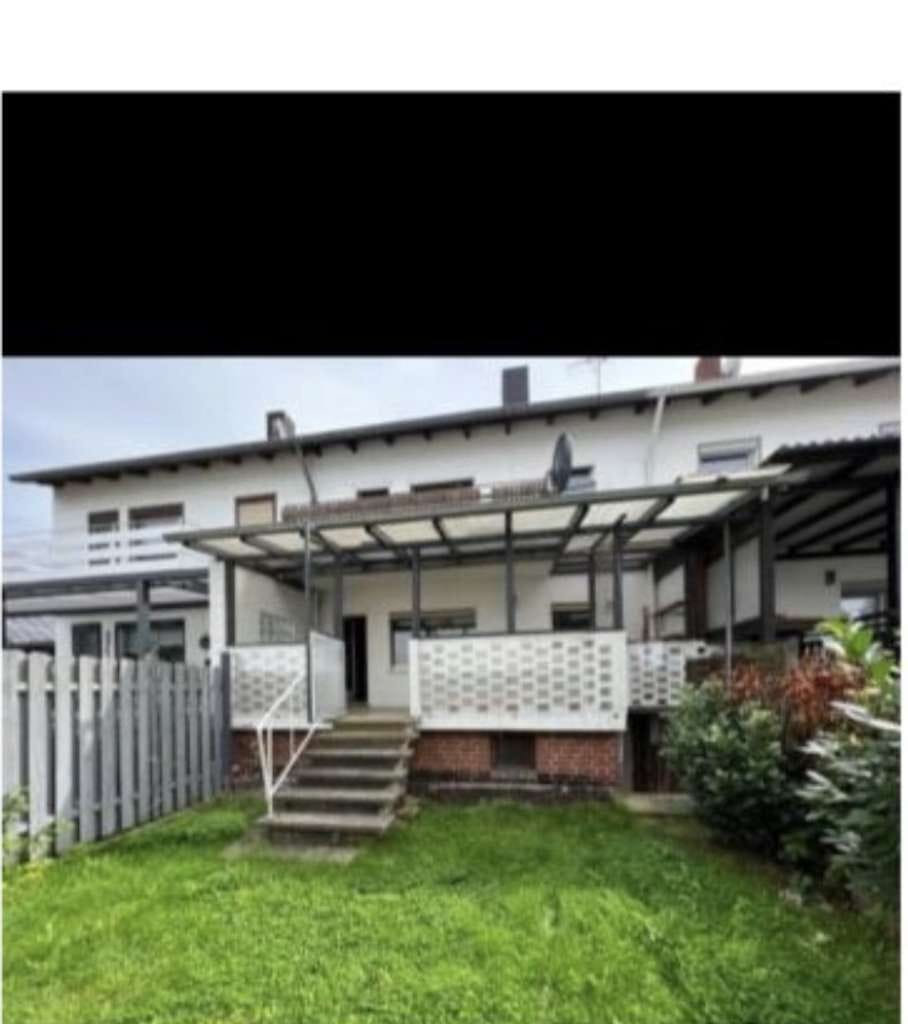 Immobilie in Sehnde - Handwerker-Günstig: 6-Zi-Haus mit Kamin, Garage & Keller! - Bild 0