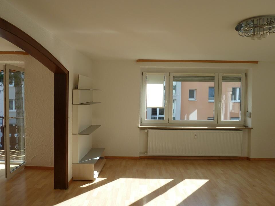 Immobilie in Waltenhofen - *Großzügige 3- bzw. 4- Zi.-Wohnung mit Wintergarten und Dachterrasse sowie Einzelgarage in Waltenhofen-Hegge* - Bild 0