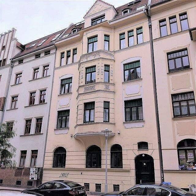 Immobilie in Langenweißbach - 4-Zimmer ETW mit Balkon in sehr günstiger Stadtlage - Bild 0