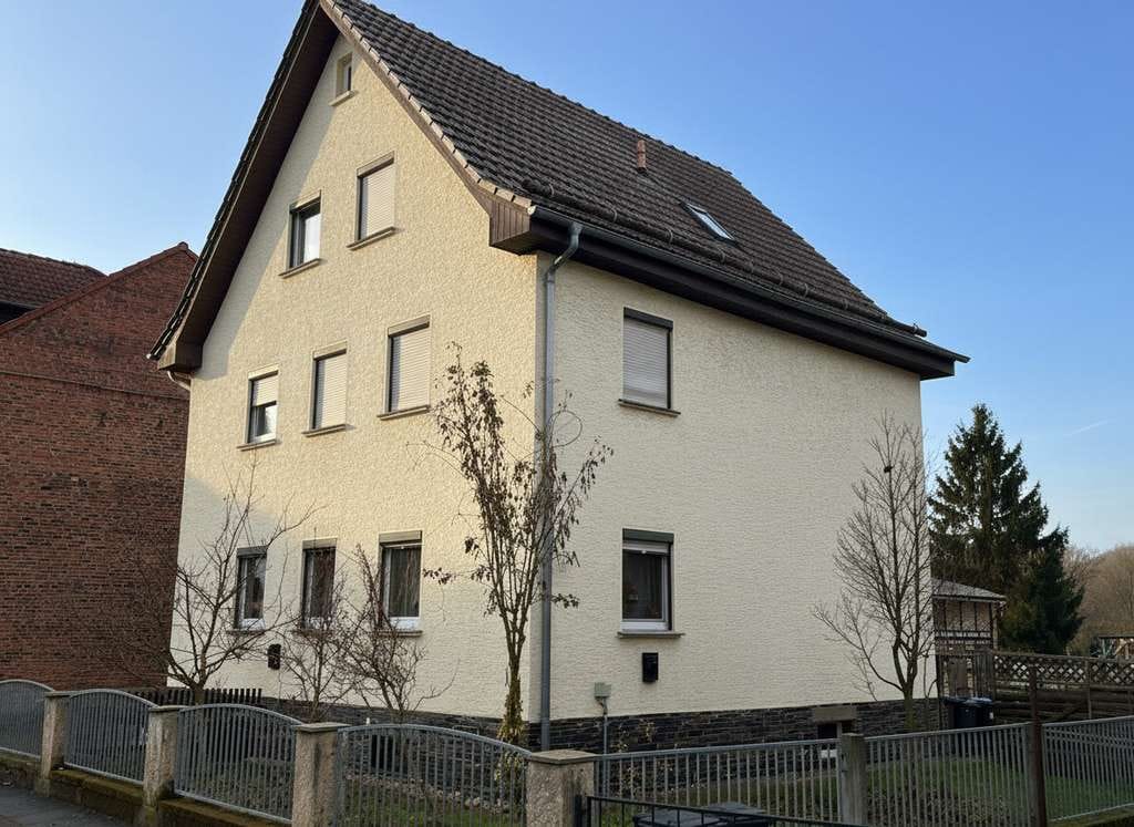 Immobilie in Rudolstadt - Mehrgenerationenhaus oder Renditeobjekt - Bild 1