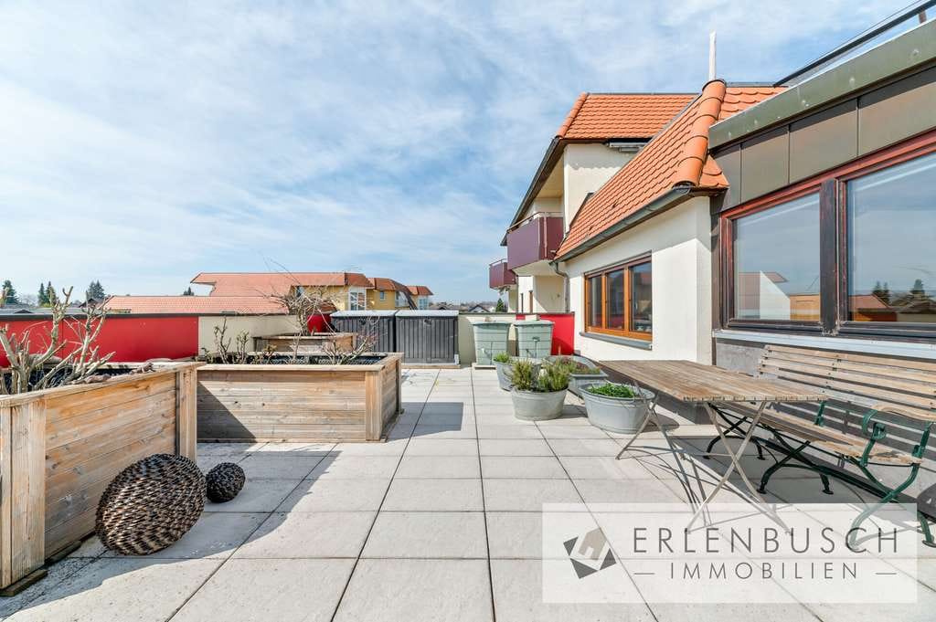 Immobilie in Welzheim - Wohnen mit besonderer Dachterrasse in Welzheim - sofort bezugsfrei - Bild 3