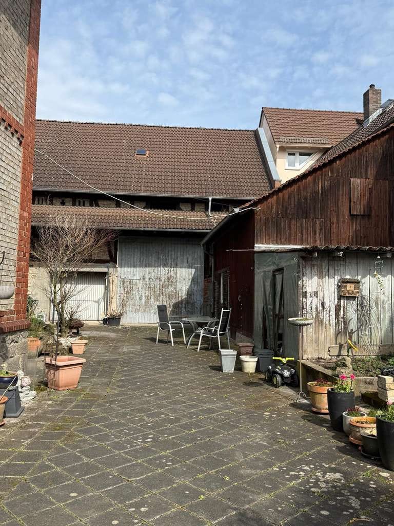 Immobilie in Buseck - Geräumiges Einfamilienhaus mit 7 Zimmern in Buseck - Bild 1