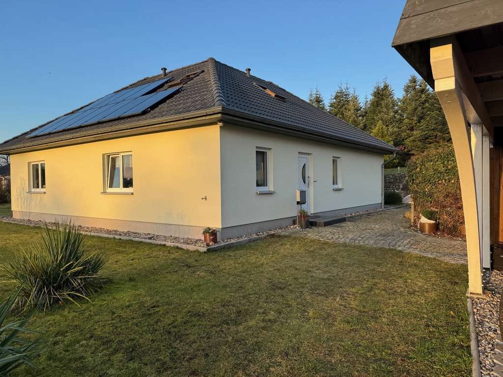 Immobilie in Warin - Großzügiger Bungalow mit zusätzlicher Wohnfläche im Dachgeschoss - Bild 0