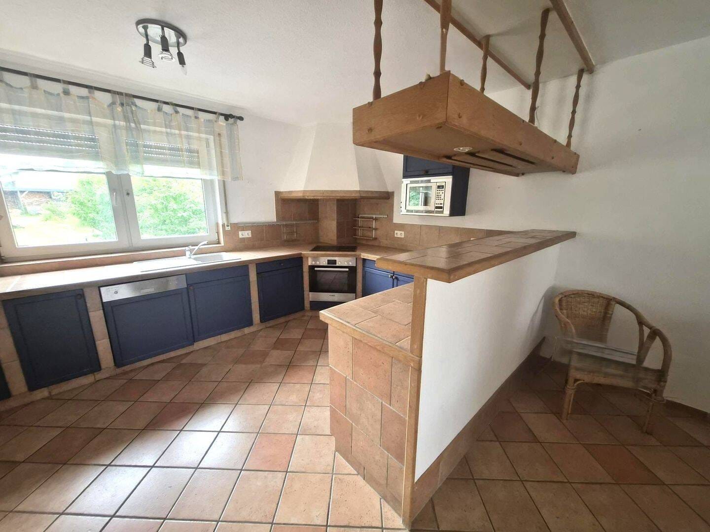 Immobilie in Tonna - DIE Alternative zum Haus - Hallo Eigennutzer! Großzügige Eigentumswohnung mit Terrasse, Carport und Stellplätzen - Bild 4