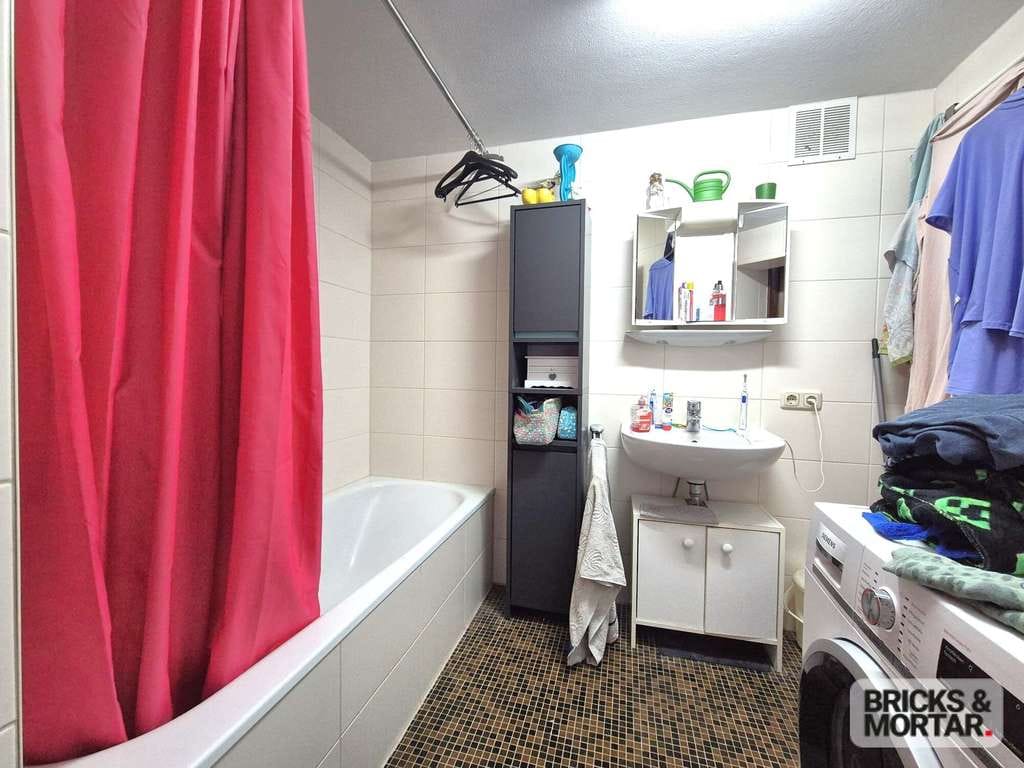 Immobilie in Halfing - *Geräumige 2-Zimmer-Wohnung mit Balkon und Stellplatz in Halfing* - Bild 4