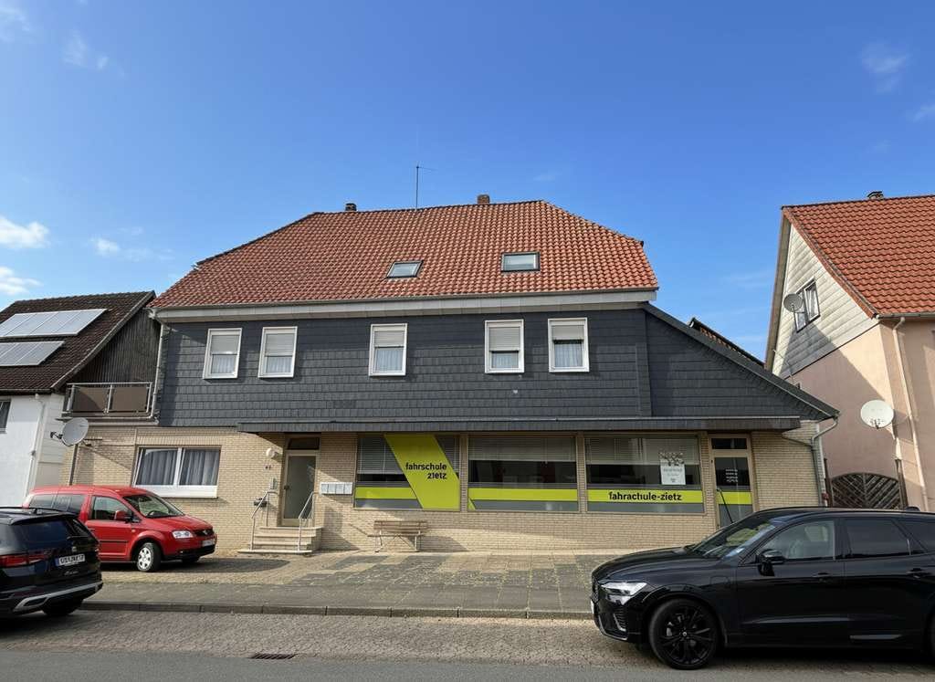 Immobilie in Herzberg am Harz - Vermietetes Mehrfamilienhaus mit Wohn-/Gewerbefläche von ca. 355 m² im Zentrum von Herzberg - Bild 1