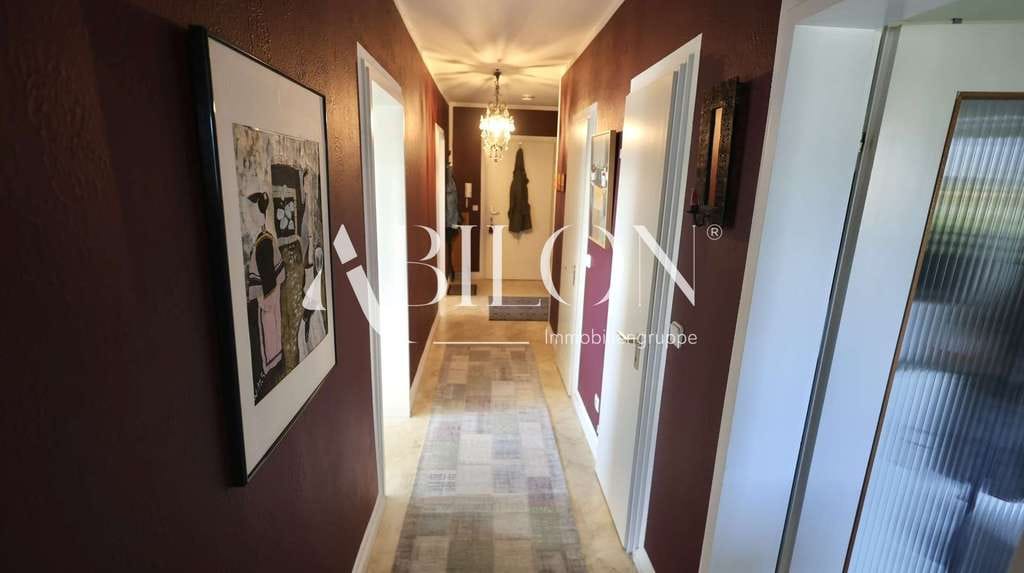 Immobilie in Bad Krozingen - Helle 3-Zimmer-Wohnung mit Panoramablick KAUFPREIS 240.000€ inkl. Garage - Bild 2