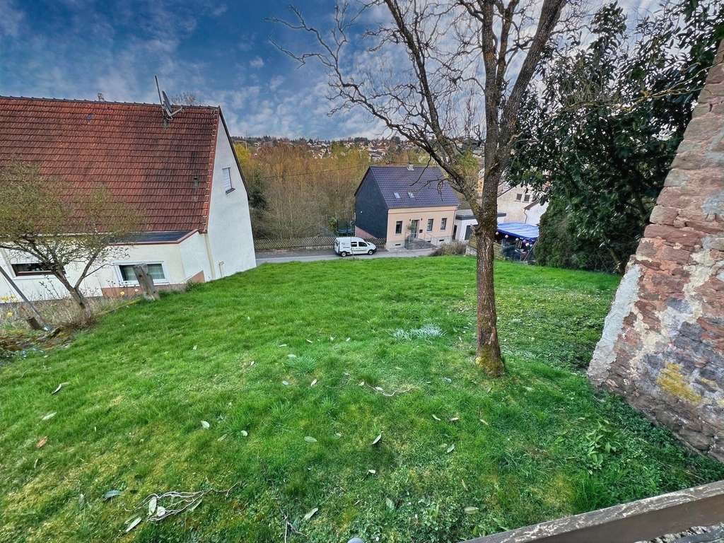 Immobilie in Merchweiler - Großzügiges Einfamilienhaus mit Potenzial - Bild 4