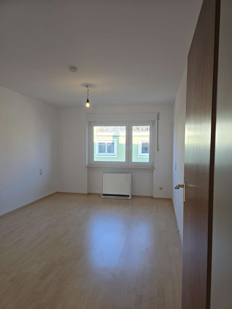 Immobilie in Endingen - Charmante 3-Zimmerwohnung mit Gartenanteil am Kaiserstuhl - Bild 2