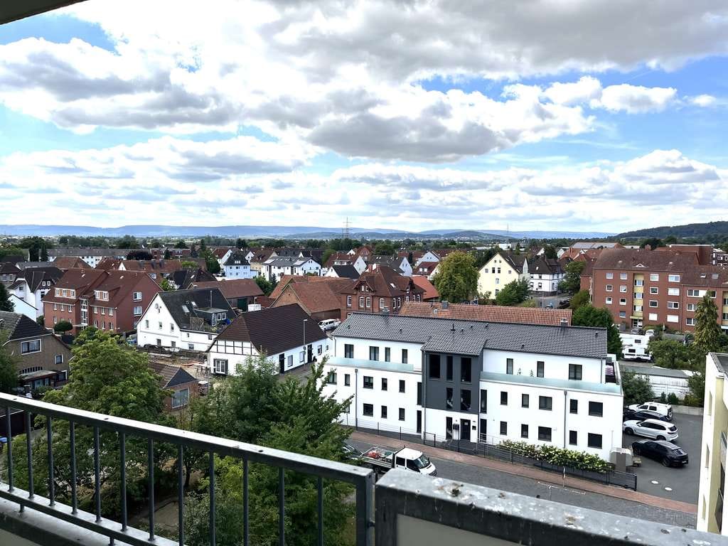 Immobilie in Ronnenberg - + Nähe Stadtbahn / S-Bahn - 3 Zi. ETW m. Loggia u. Lift + - Bild 0