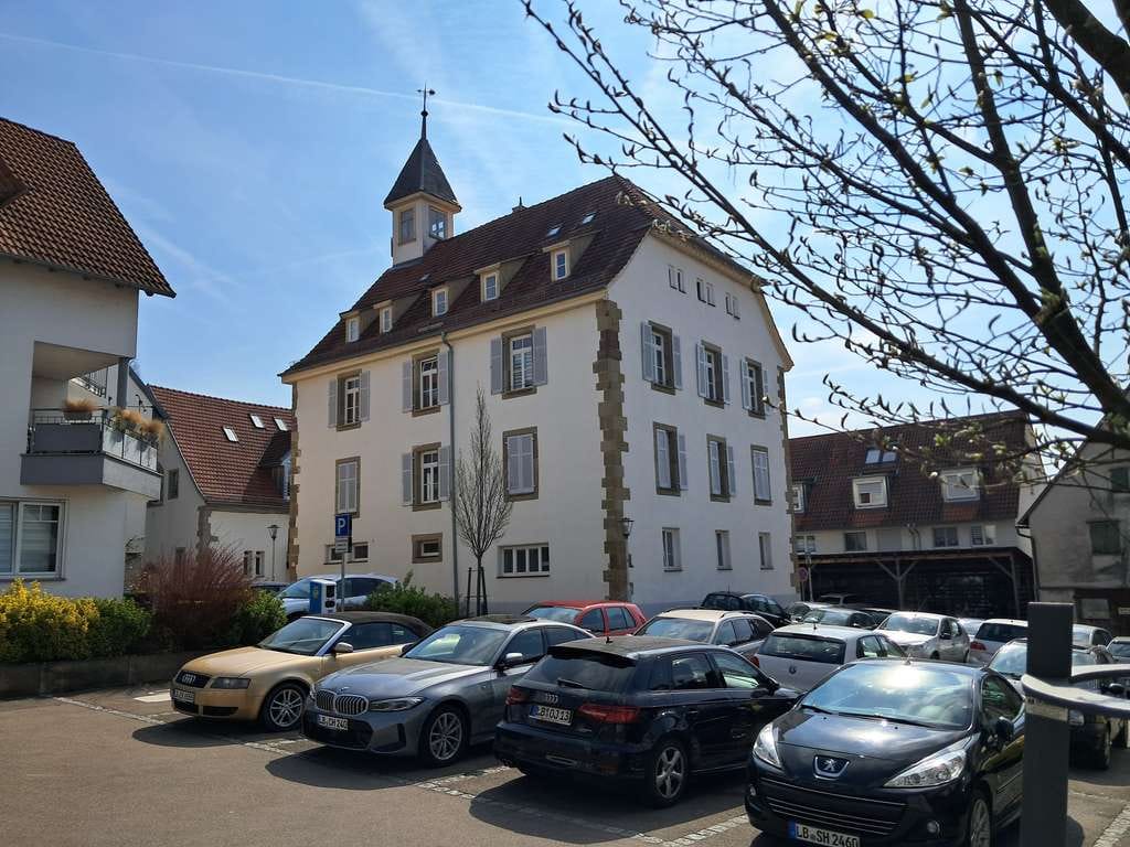 Immobilie in Großbottwar - "ALTE SCHULE" - 3 Zimmer Masionette Wohnung mit Turmstube u. Carport / Teilsanierung 2026 - Bild 2