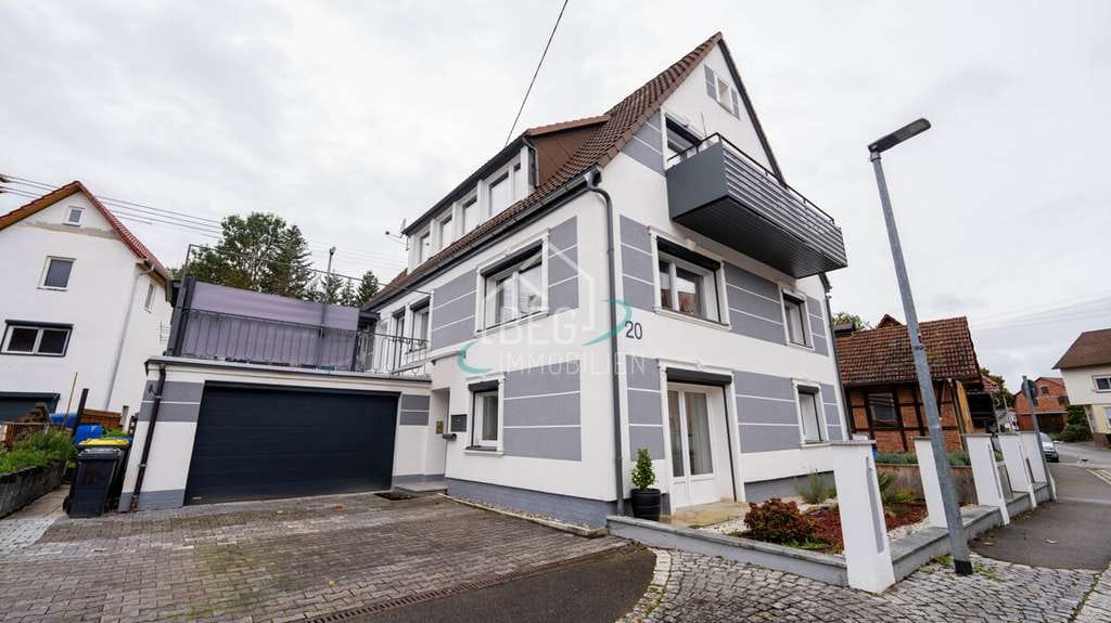 Immobilie in Allmersbach im Tal - Flexibel wohnen unter einem Dach: Einfamilienhaus 
mit drei separaten Einheiten - Bild 2
