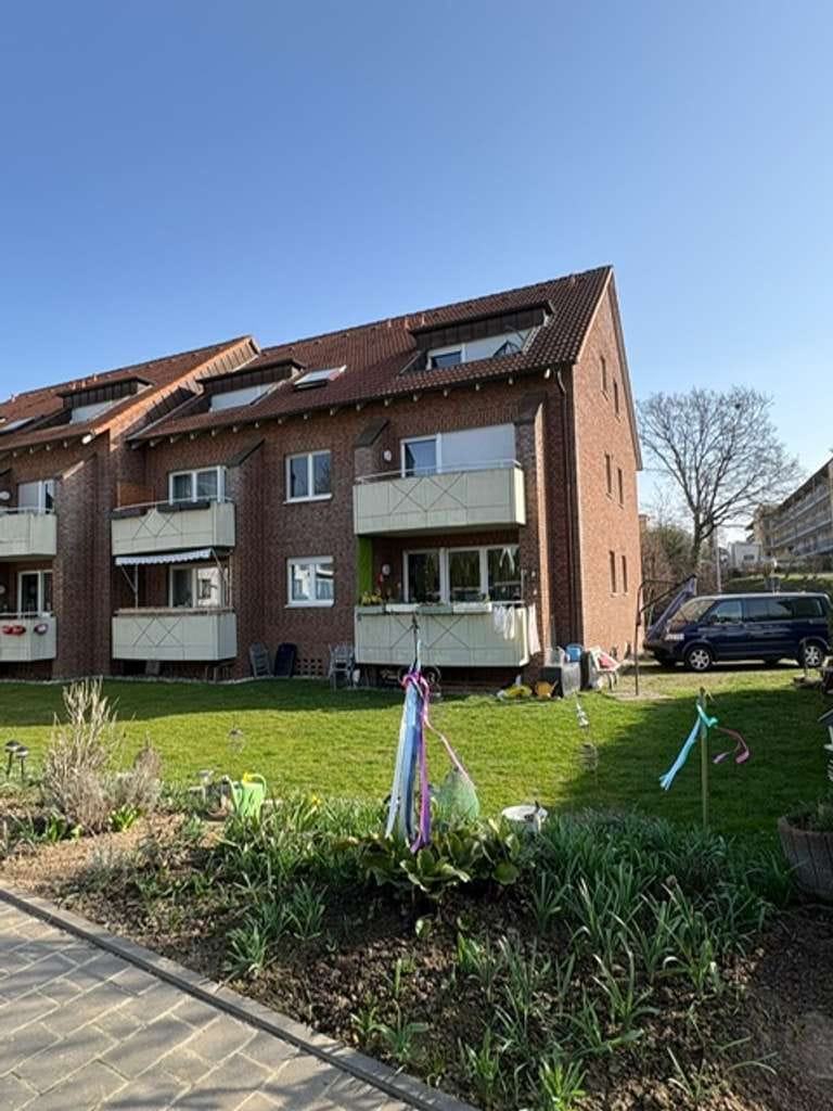 Immobilie in Werl - Kapitalanleger aufgepasst!
Langfristig vermietete Dachgeschosswohnung in Werl - Bild 0