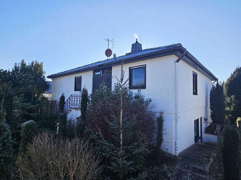 Immobilie in Sprendlingen - Freistehendes Einfamilienhaus mit Terrasse und Garten in guter Lage von Sprendlingen  - Bild 2