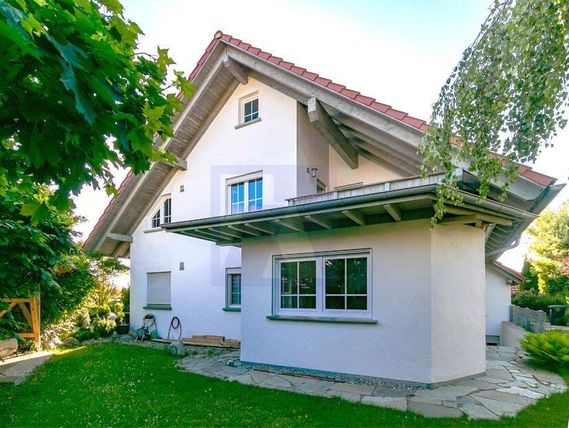 Immobilie in Altshausen - 4-Zi.-Gartenwohnung mit Elw (Büro) im UG - Bild 1