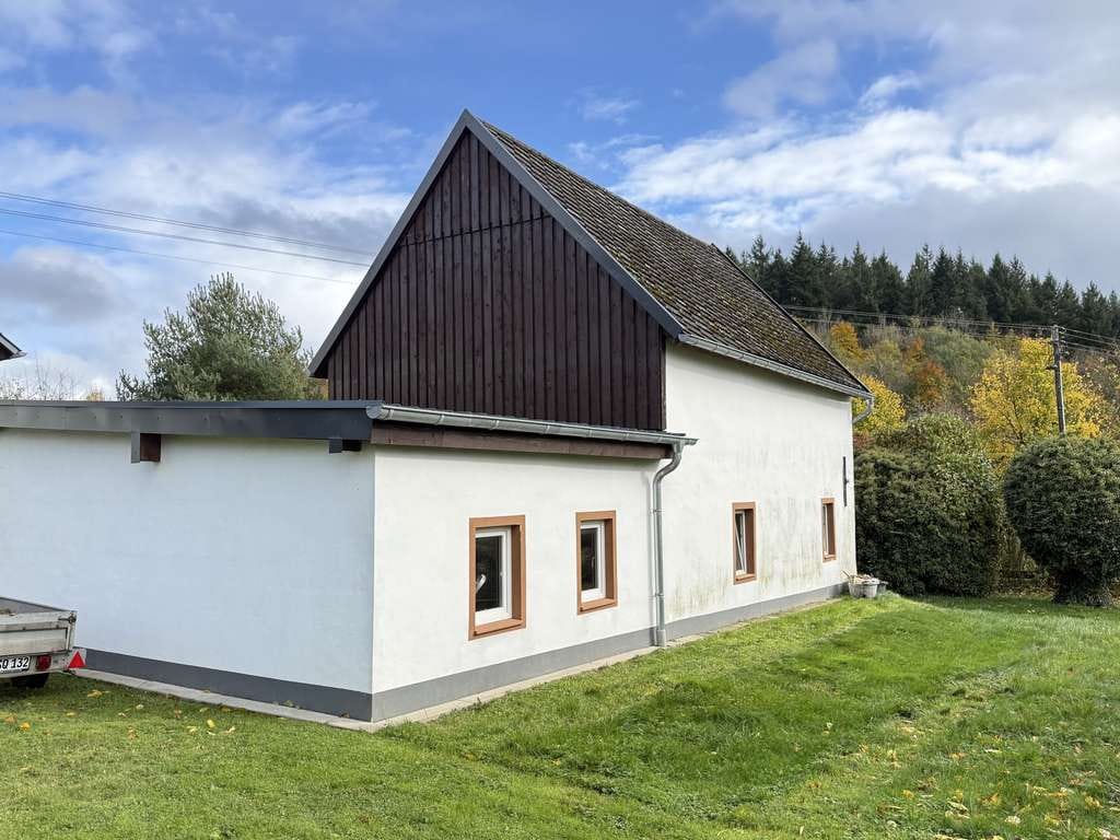 Immobilie in Oberstadtfeld - Gemütliches Einfamilienhaus mit Scheune, Garage und großen Grundstück - Bild 4