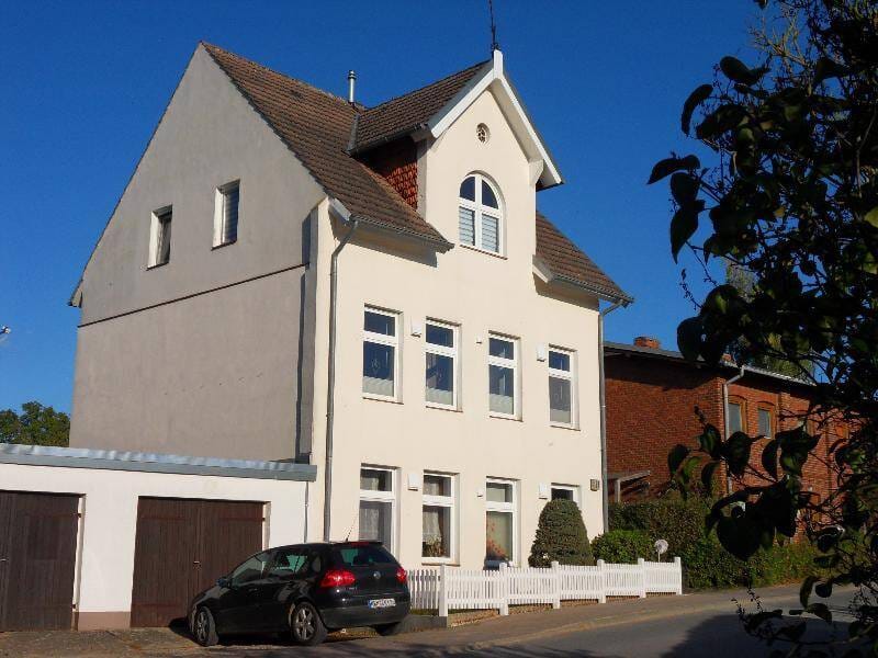 Immobilie in Carlow - Mehrfamilienhaus (3 Parteien. Festpreis) in sehr gutem Zustand mit Eigenland und netten Mietern - Bild 0