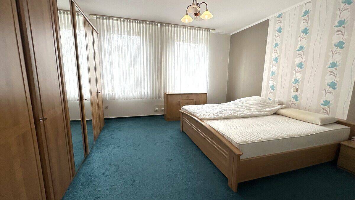 Immobilie in Osternienburger Land - Ein Anwesen wie kein Zweites - über 7.000 m² Raum für Ihre Ideen - Bild 2