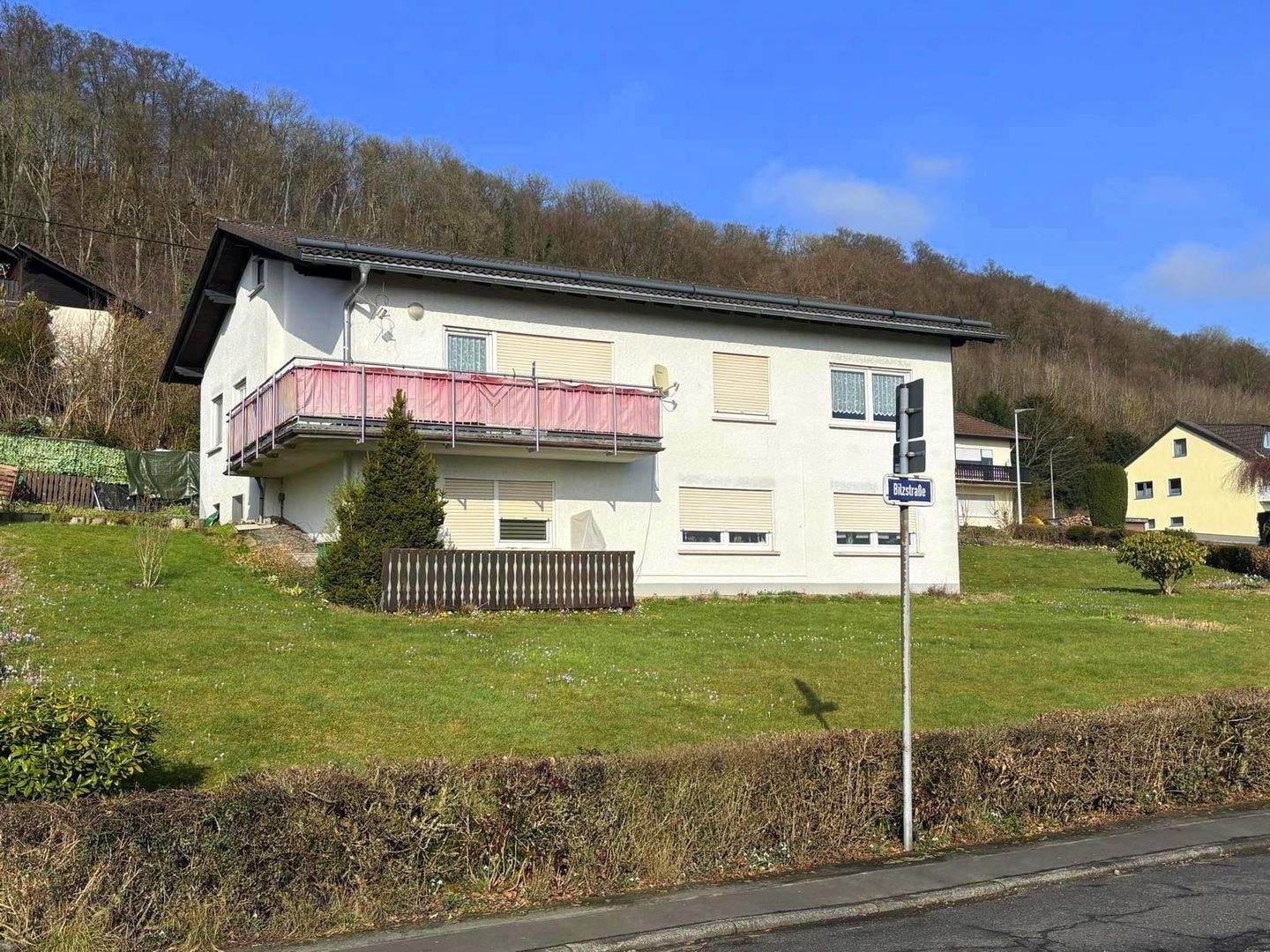 Immobilie in Westerburg - Traumlage in Westerburg: Freistehendes Einfamilienhaus mit Garten-Oase in ruhiger Nachbarschaft - Bild 0