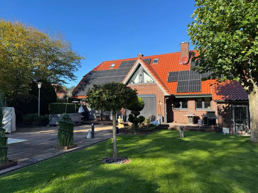 Immobilie in Hatten - Luxuriöses Einfamilienhaus  in Kirchhatten (2022 saniert) - Bild 0