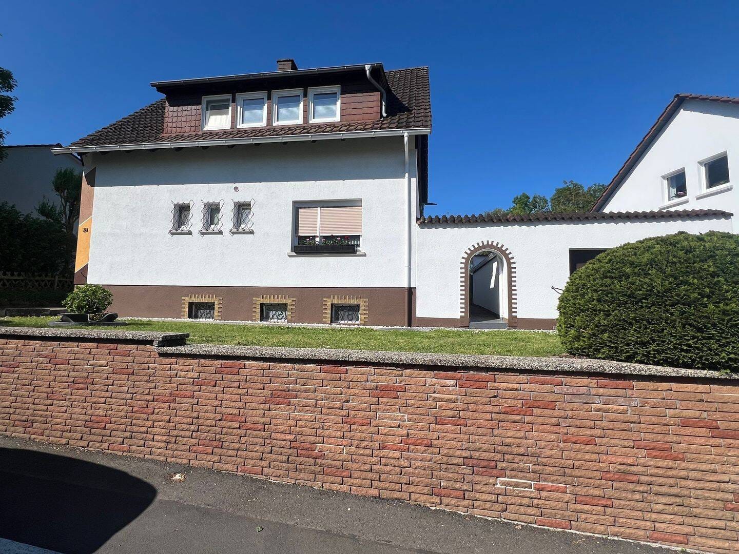 Immobilie in Meisenheim - Top-Gelegenheit! Gepflegtes Ein-Zweifamilienhaus mit schönem Garten in Meisenheim zu verkaufen. - Bild 1