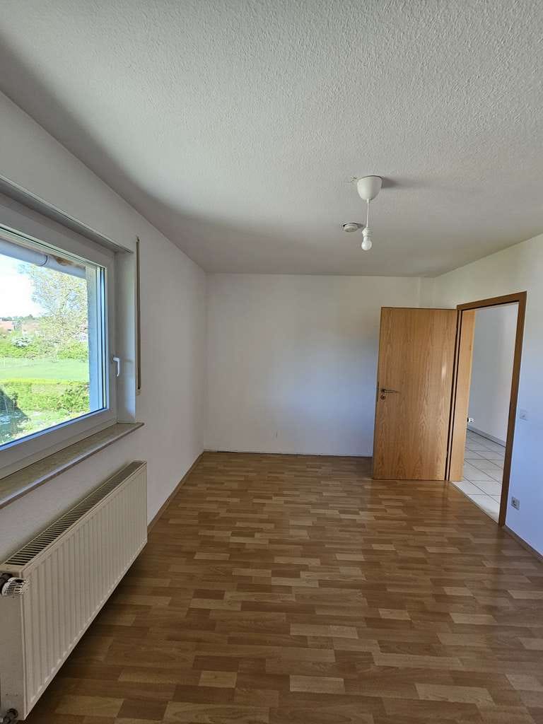 Immobilie in Nieder-Olm - Schöne 4-Zimmer-Wohnung mit Balkon in Nieder-Olm - Bild 4